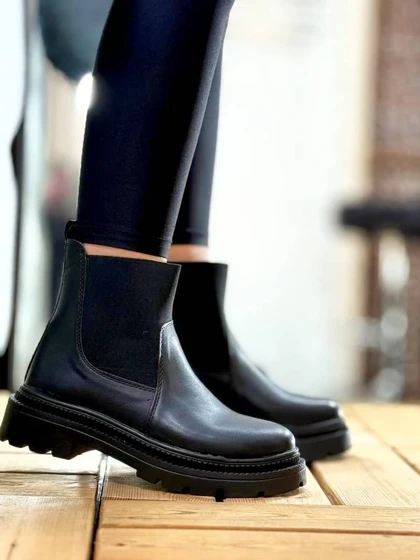 نیم بوت مشکی