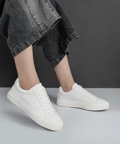 کفش اسپرت و راحتی زنانه و دخترانه رنگ سفید کد M789