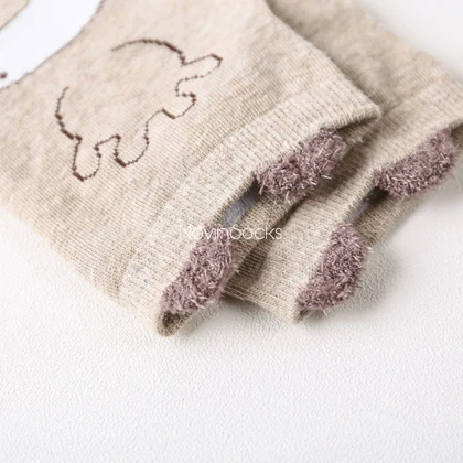 جوراب گوشدار کرمی