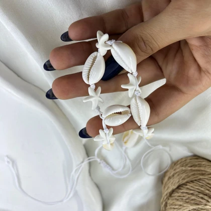 گردنبند زنانه تابستانی مدل صدف طرح صدف و ستاره سفید