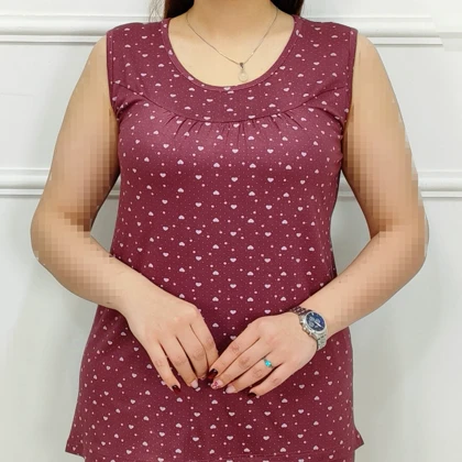 تی‌شرت چین‌دار و شلوارک