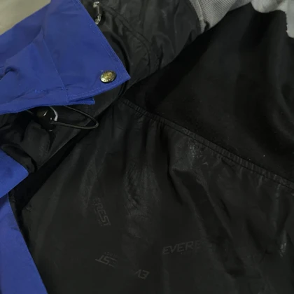 SIZE M-L کاپشن اسکی گورتکس حرفه ای استوک اورجینال برند معتبر EVEREST سوئد