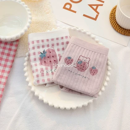 شورت طرح Teddy & Strawberry ( سایز L)