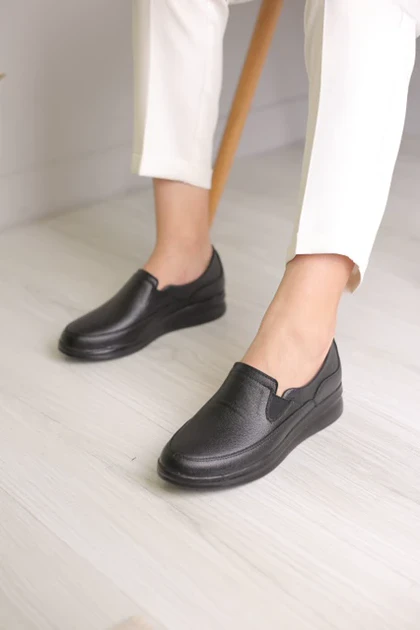 کفش طبی زنانه پانی