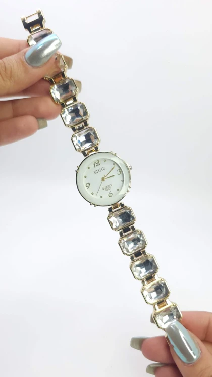 ساعت مچی زنانه مجلسی EHHE نگین‌دار با موتور کوارتز