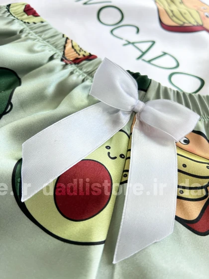 ست لباس خواب تاپ و شورتک ساتن طرح آووکادو