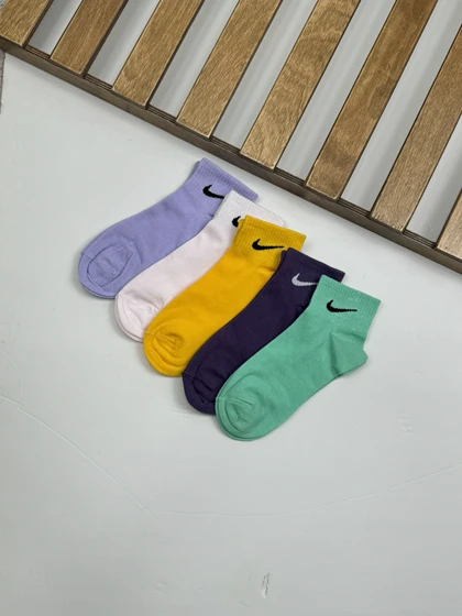 جوراب زنانه مدادرنگی