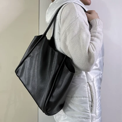 کیف دوشی زنانه لانا کد 2036