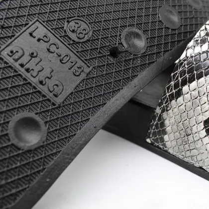 دمپایی زنانه نیکتا مدل K1-013-Mari-BK