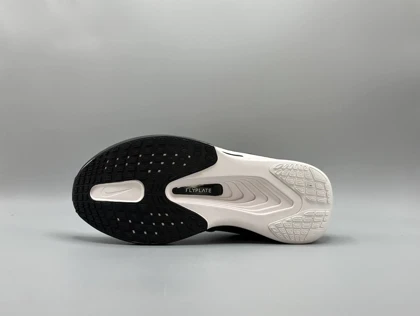 کتانی نایکی زوم فلای 6 مشکی سفید / Nike Zoom Fly 6