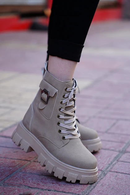 بوت و نیم بوت زنانه نوبوک nubbock