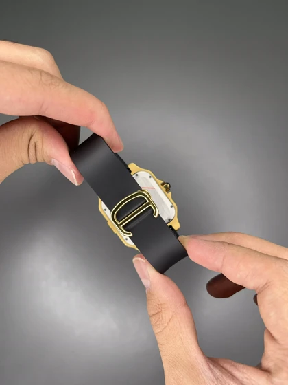 ساعت مچی کارتیه کورنوگراف بند رابر مشکی قاب طلایی Cariter