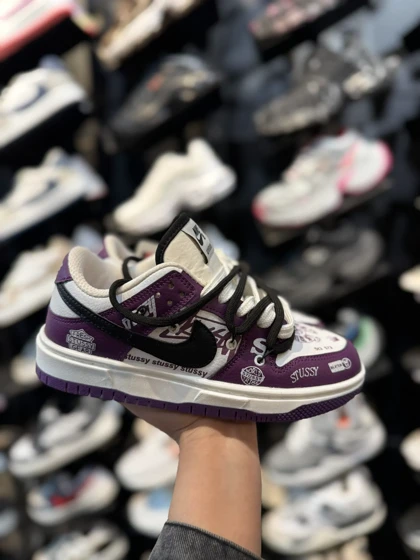 کتانی نایک اس بی دانک بنفش