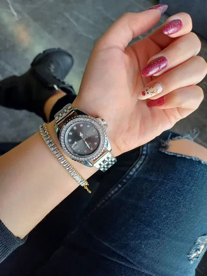 ساعت زنانه نگین‌دار رومی