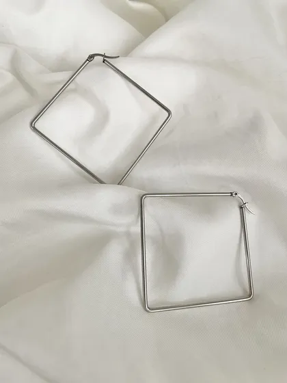 گوشواره لوزی