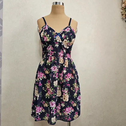 لباس خواب فنردار گل‌دار کد 3203