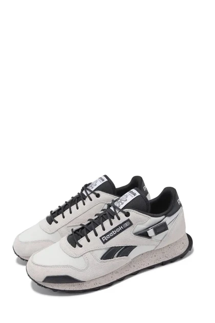 کفش های طبیعت گردی مردانه reebok