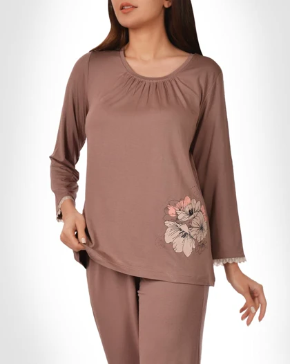 تیشرت و شلوار اطلسی زنانه