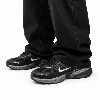 کفش کتانی مردانه بزرگ پا نایکی v2k رنگ مشکی طوسی Nike V2k