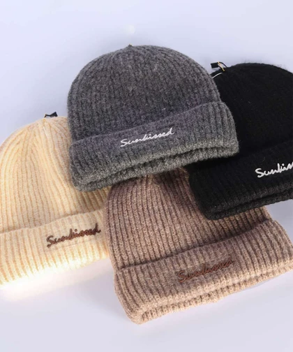 کلاه بافتنی زمستانه طرحدار 2055