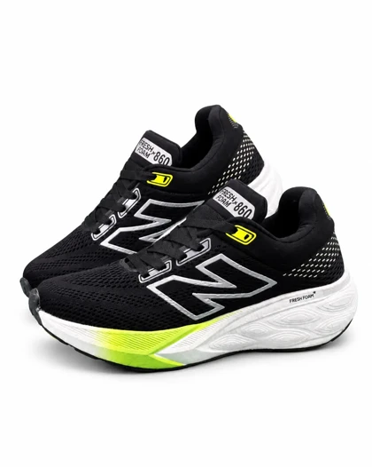 کفش کتانی رانینگ مردانه نیوبالانس زیره بست مشکی سبز New BALANCE