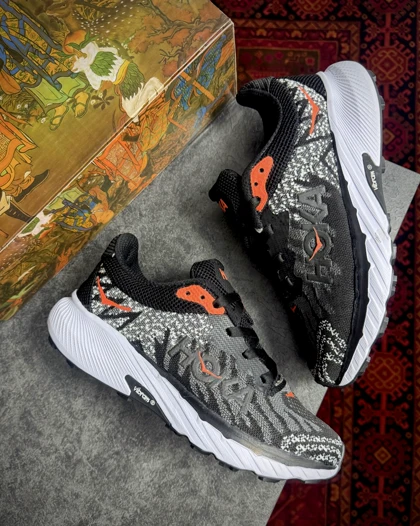 کتانی رانینگ مردانه هوکا