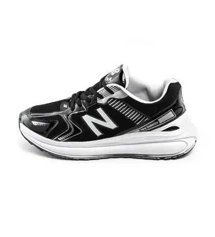 کفش ورزشی مردانه New Balance
