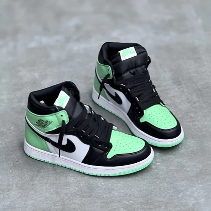 کفش نایک ایر جردن وان ساق‌دار مشکی سبز Nike Air Jordan 1 High Black Green