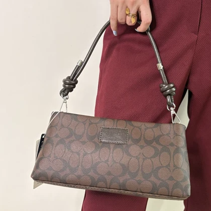 کیف زنانه دسته گره طرح کوچ کد 2052