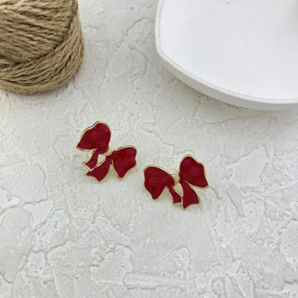 گوشواره زنانه مدل روزلا طرح پاپیون قرمز