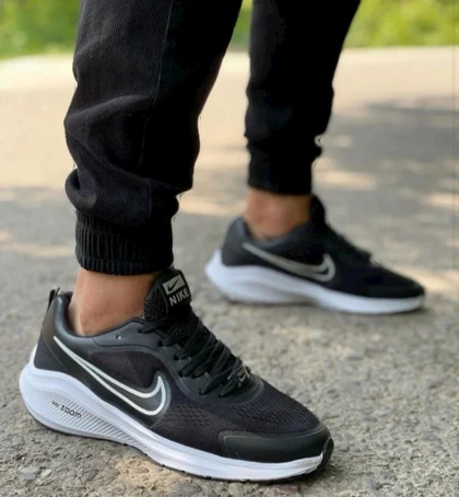 کتانی مردانه نایک زوم