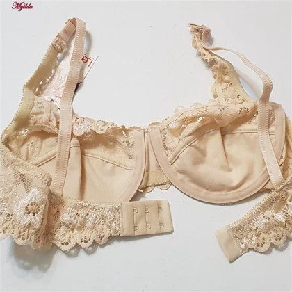 سوتین زنانه فانتزی فنردار کرم لین کد 4680-415