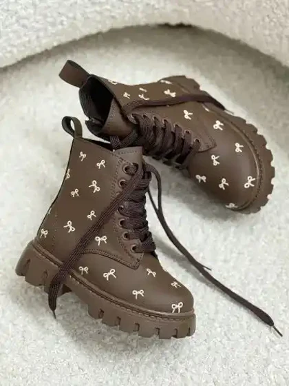 خرید پوتین بچه گانه پاپیونی