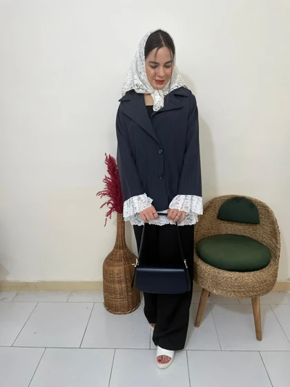 کت ماه آبی
