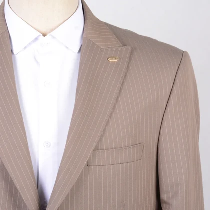 کت و شلوار دو دکمه نسکافه ای راه راه