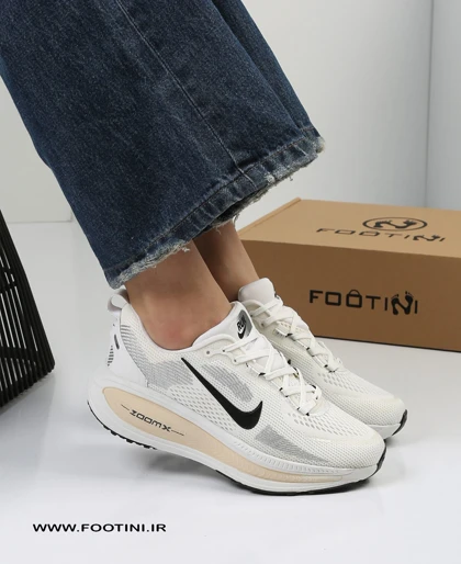 کتانی زنانه نایک رانینگ ALVD VOMERO