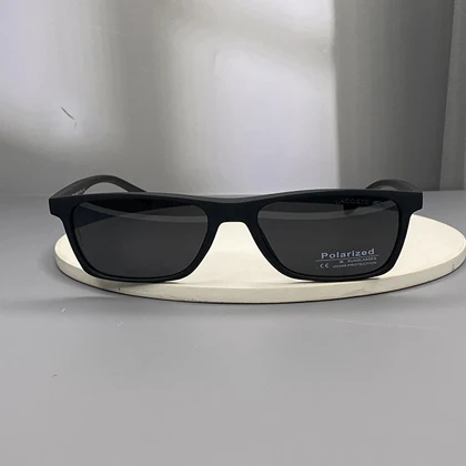 عینک آفتابی لاگوست با فریم کائوچو و لنز پلی‌کربنات پلاریزه UV400 Lacoste Original