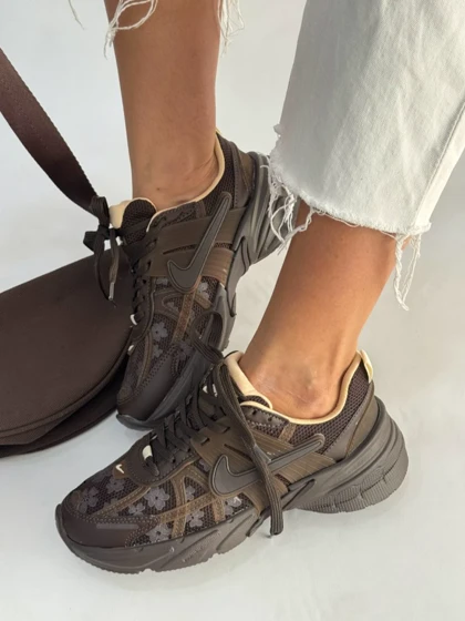 کتانی نایک گل 2990