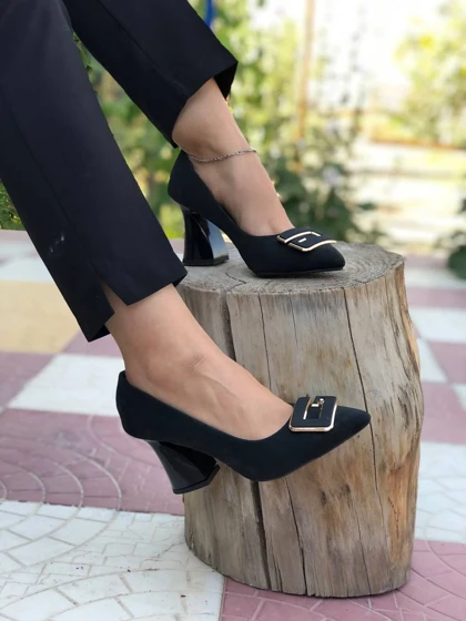 کفش مجلسی پاشنه‌بلند