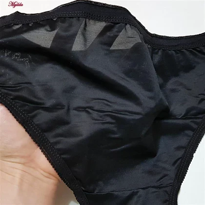 ست شورت و سوتین استرج زنانه پانیذ مدل فنردار مشکی