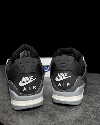 کتانی جردن فور بزرگ پا