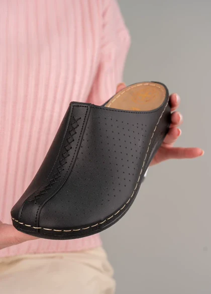 صندل جلوبسته طبی زنانه لاله 101