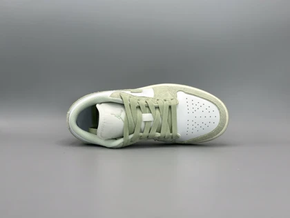 کتانی نایکی جردن1لو سی فوم/Nike Air Jordan1 low