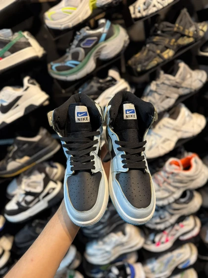 کتانی مردانه جردن ساق‌دار آبی آسمانی