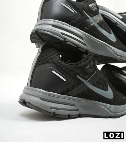 کفش کتانی مردانه مشکی طوسی 24 NIKE zoom structure