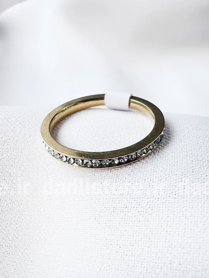 رینگ استیل نگین‌دار