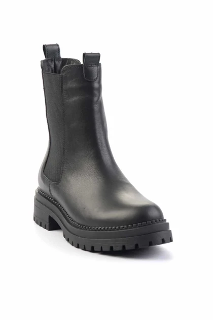 بوت و نیم بوت زنانه bambi