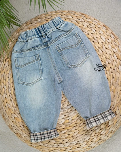 تیشرت جلو جیب و شلوار جین