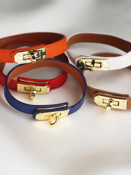 دستبند زنانه چرمی قفل هرمس کد B2122