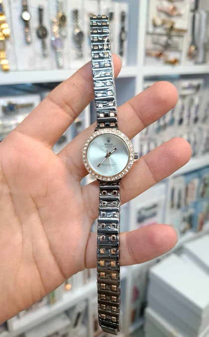 ساعت مچی زنانه رولکس Rolex موتور کوارتز باکیفیت و طراحی زیبا